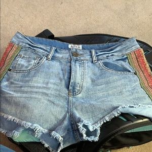 Cute jean shorts